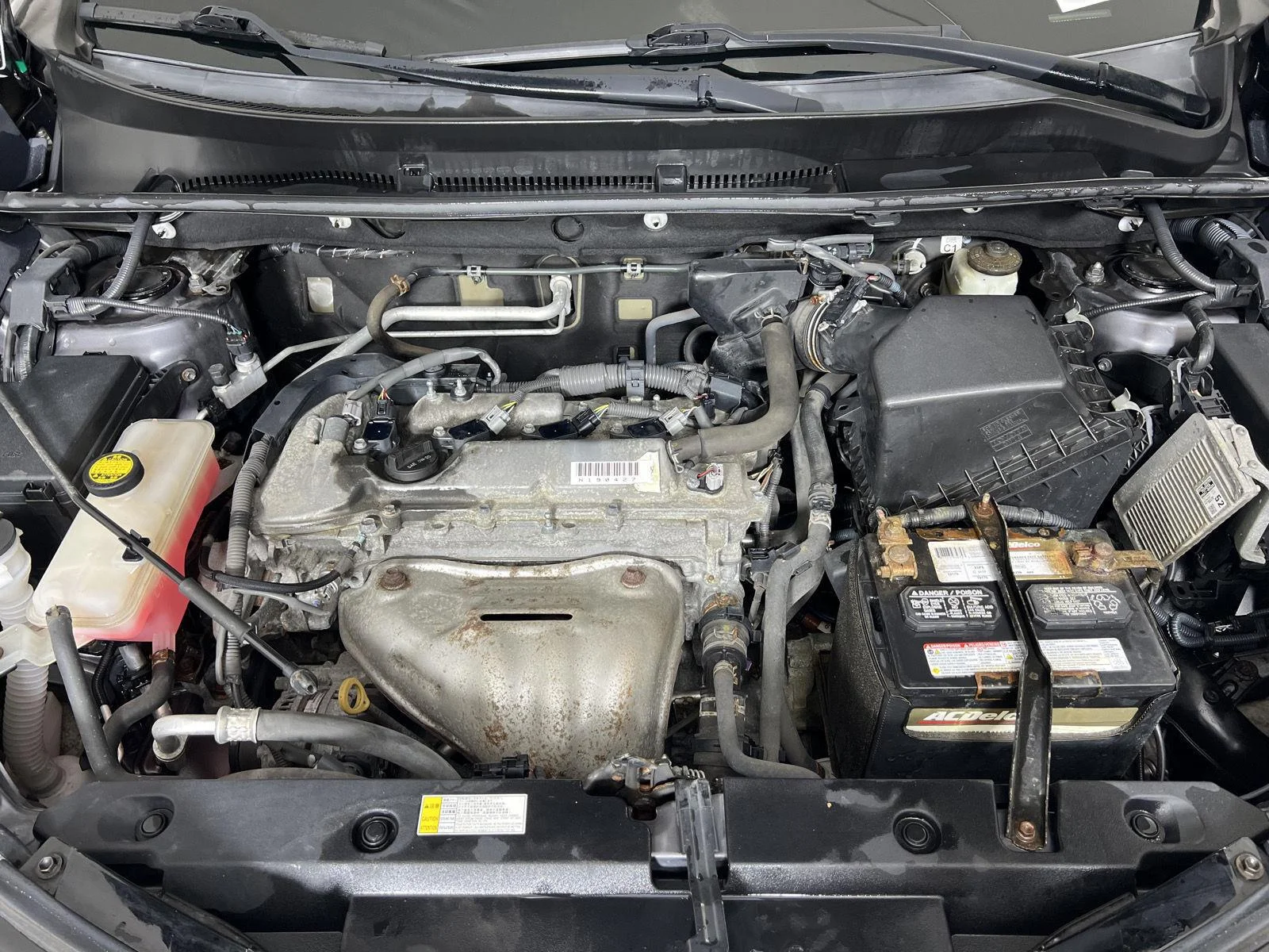 Used 2016 Magnetic Gray Metallic Toyota LE image 7
