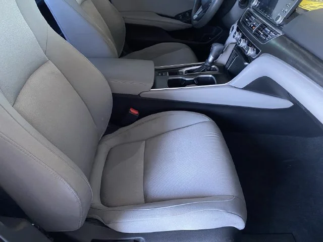 2018 Honda Accord LX - Photo 10