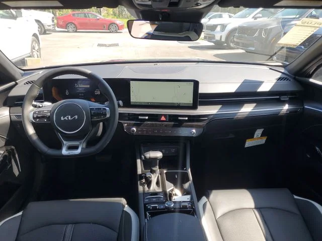 2025 Kia K5 GT-Line - Photo 24