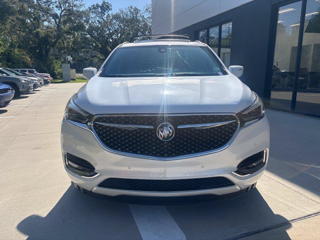 Used 2020 White Buick Avenir image 19