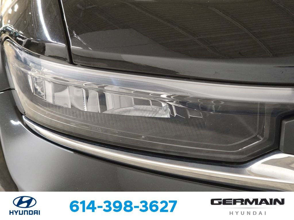 Used 2023 Black Jeep Laredo image 15