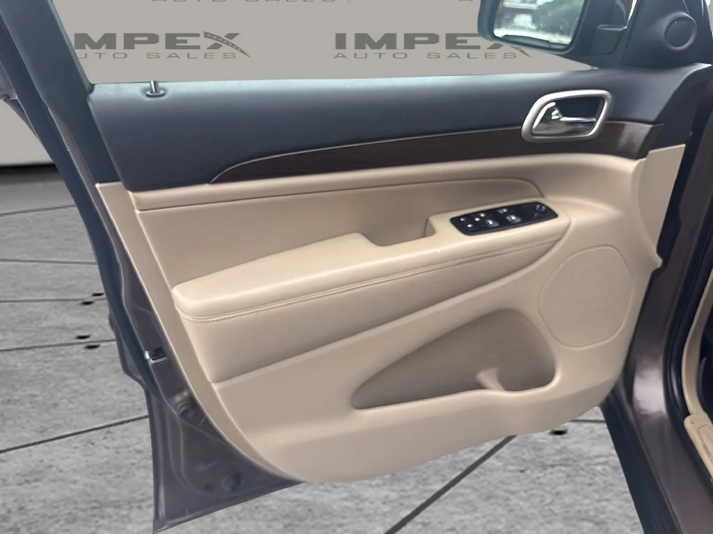 Used 2017 Brown Jeep Laredo image 20