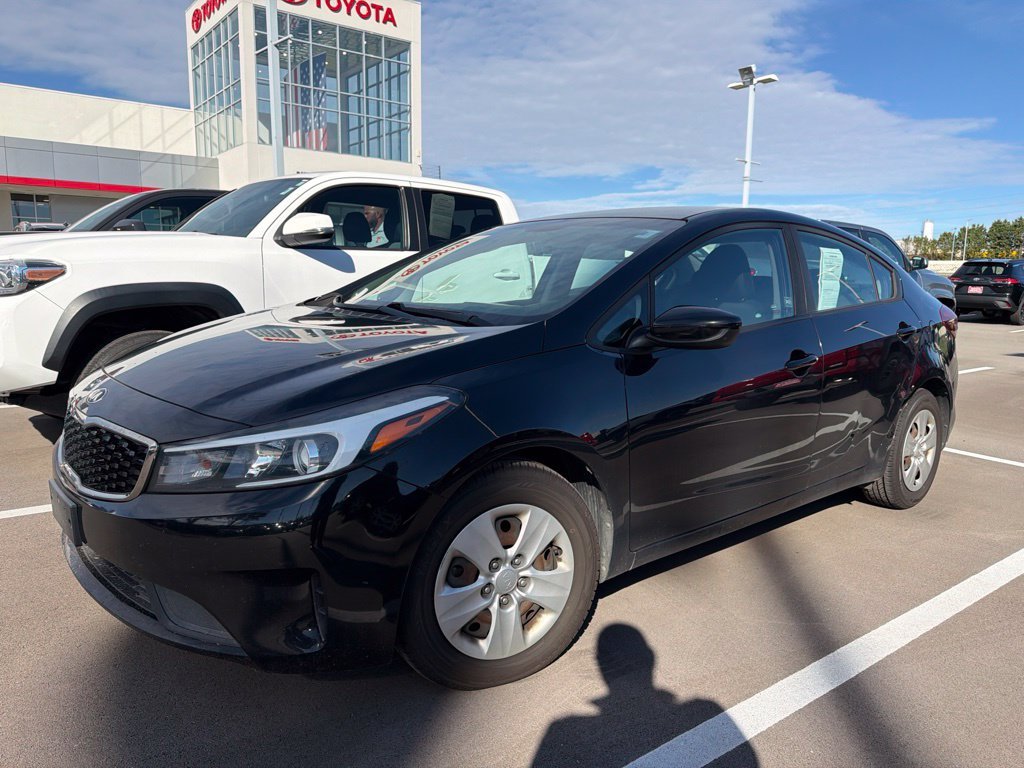 Used 2018 Black Kia LX image 1