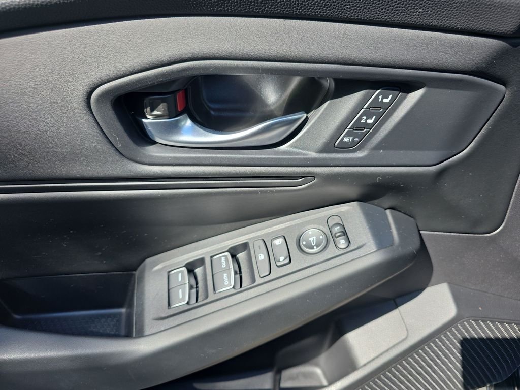 Used 2024 Blue Honda EX-L image 18