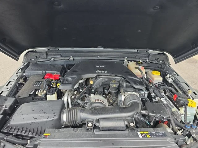 Used 2020 Gray Jeep Unlimited Sport Altitude image 30