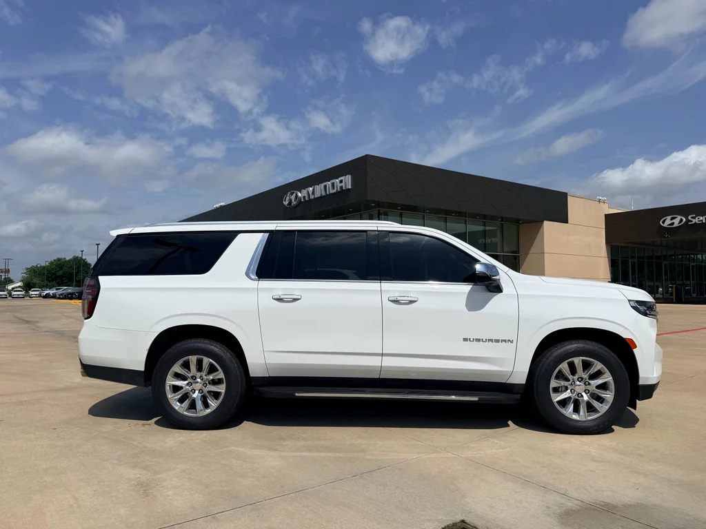 Used 2022 Summit White Chevrolet Premier image 5