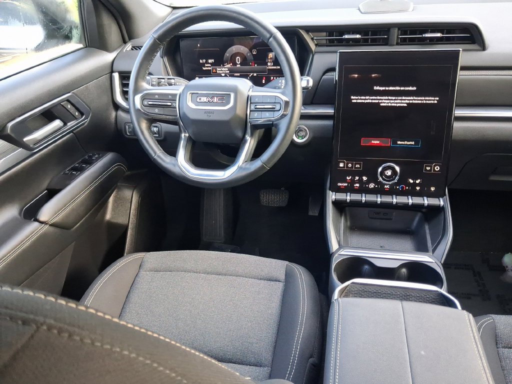 Used 2025 White GMC Elevation image 15