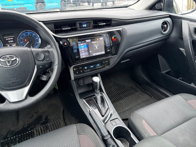 Used 2018 Silver Toyota LE image 18