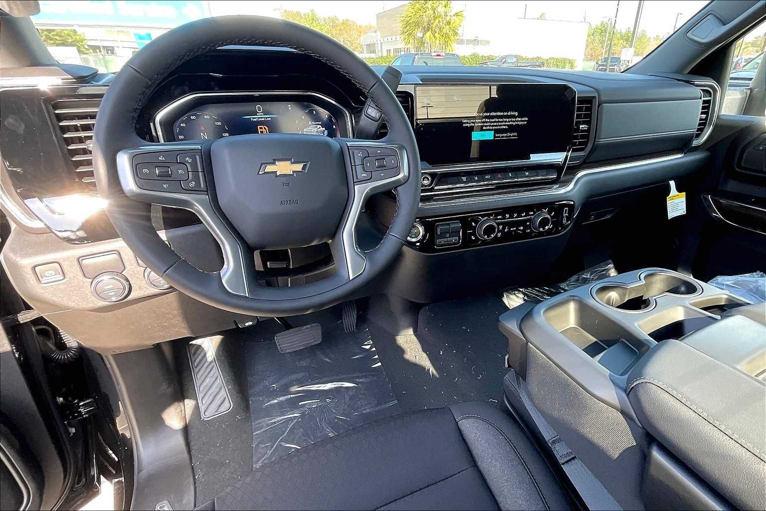Used 2025 Black Chevrolet LT image 6