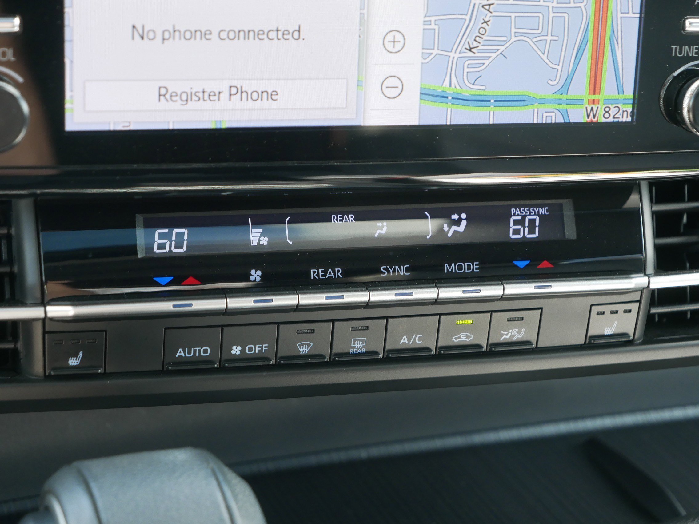 2021 Toyota Sienna XSE - Photo 23