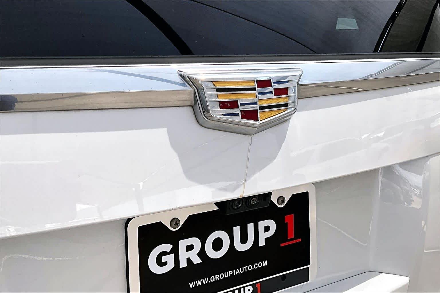 Used 2020 Crystal White Tricoat Cadillac Premium Luxury image 30