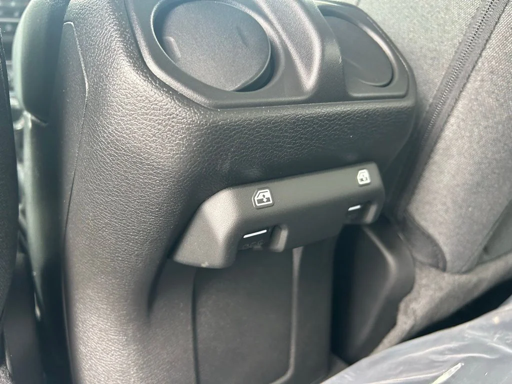2026 Jeep Wrangler 4-Door Willys - Photo 23