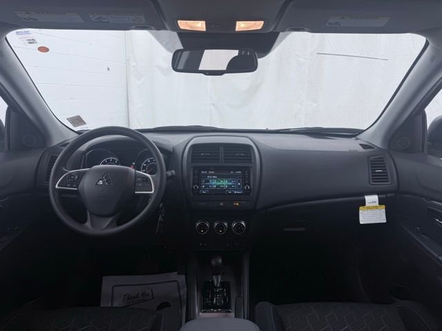 2025 Mitsubishi Outlander Sport ES - Photo 35