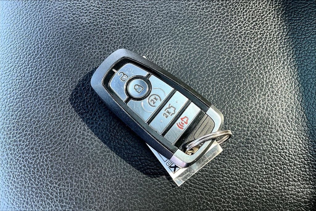 Used 2018 Magnetic Ford Limited image 6