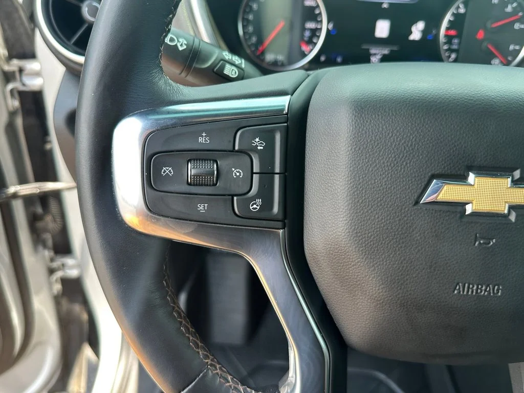 Used 2022 Silver Chevrolet Premier image 16