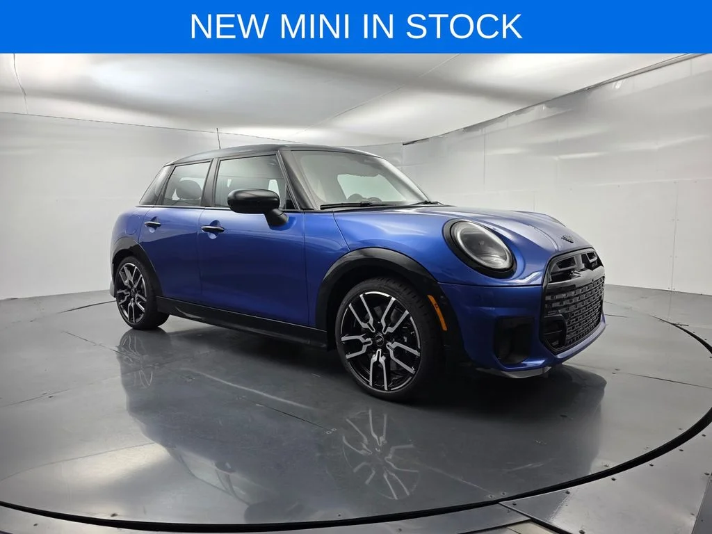 2026 MINI Hardtop Cooper S's photo