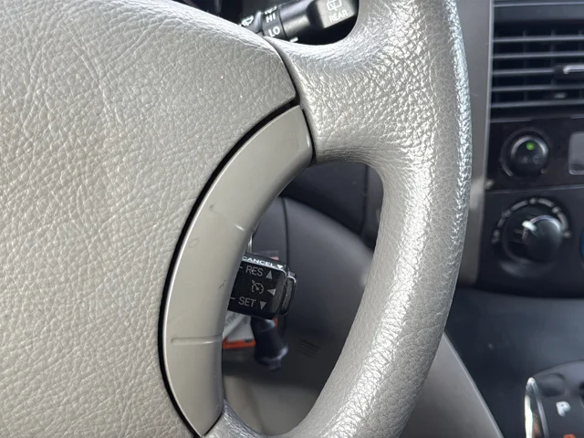 Used 2010 Silver Toyota LE image 17