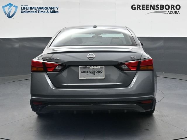Used 2024 Gray Nissan 2.5 SV image 7