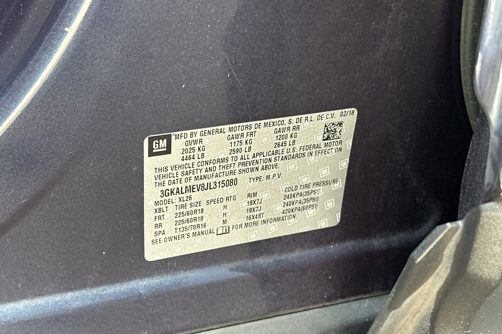Used 2018 Blue GMC SLE image 33