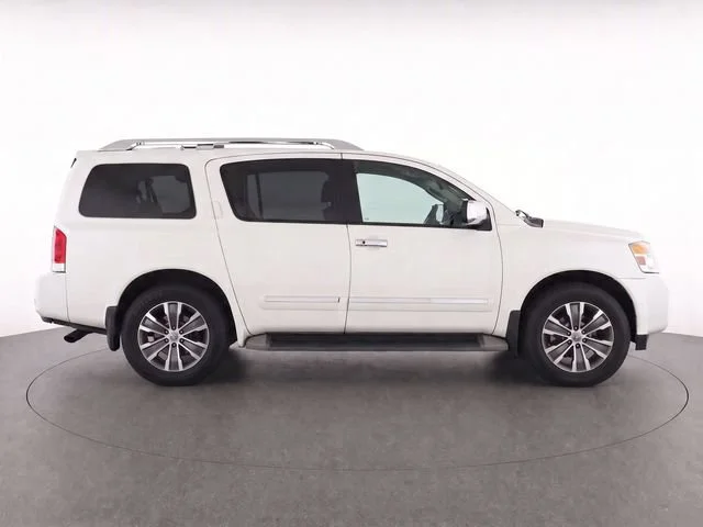 Used 2015 Pearl White Nissan SL image 8