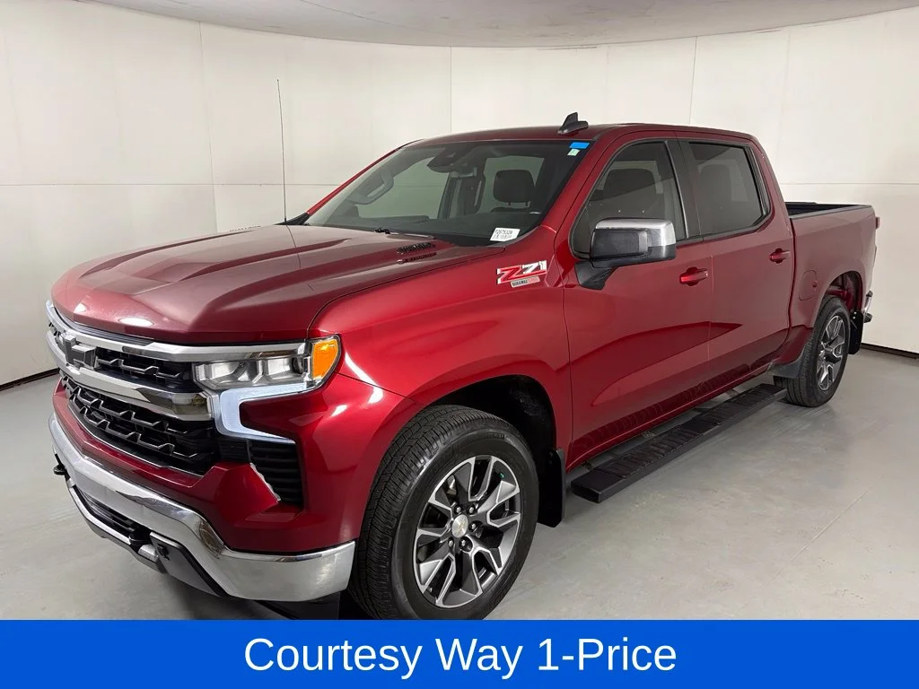 Used 2022 Red Chevrolet LT image 5