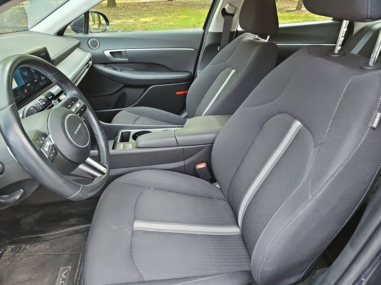 Used 2024 Carbon Blue Hyundai SEL image 16