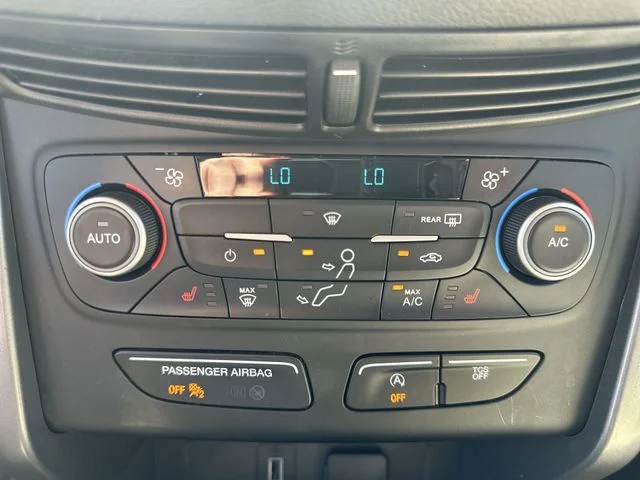 Used 2018 Red Ford SEL image 18