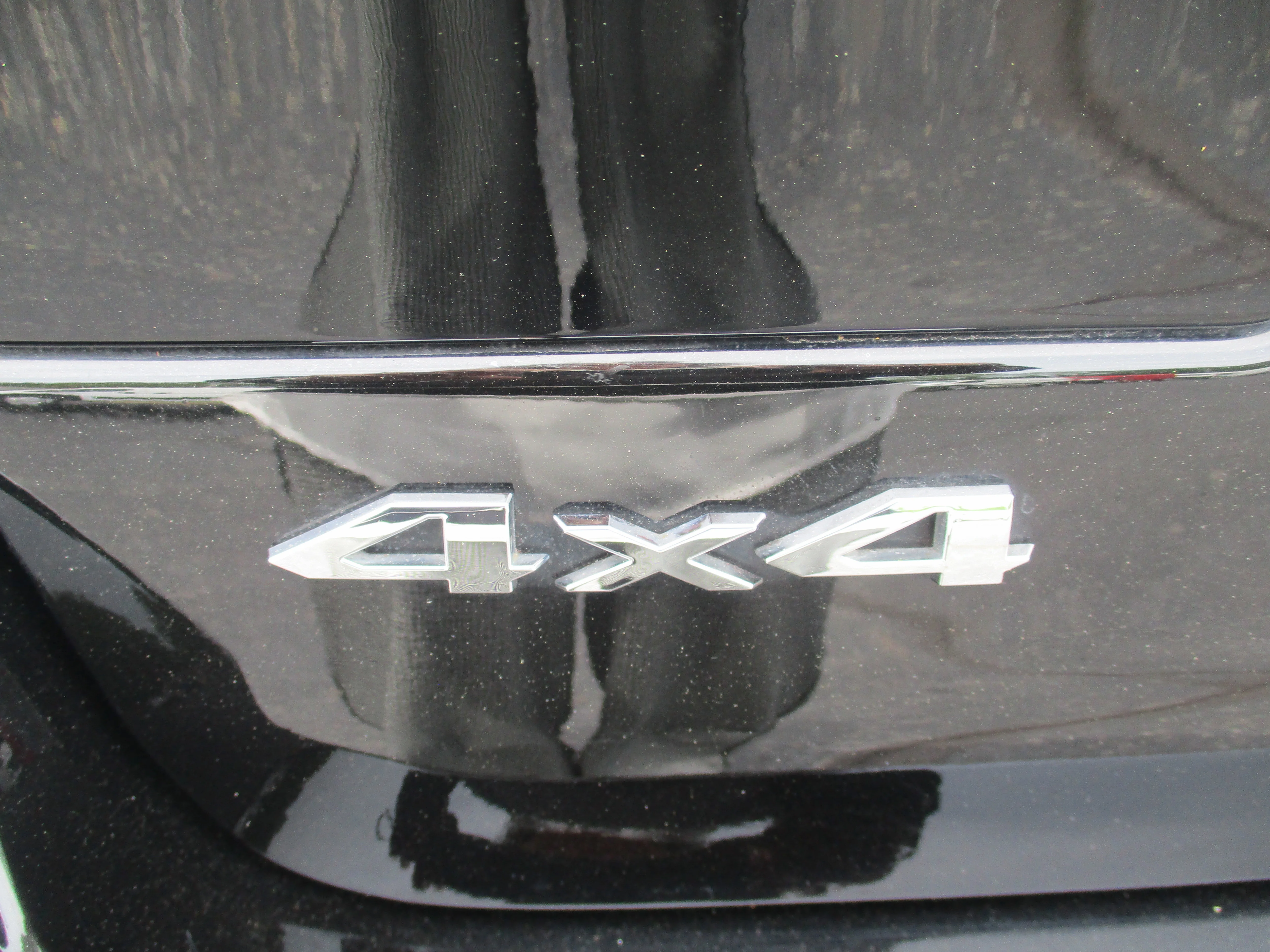 Certified Used 2022 Diamond Black Crystal Pearlcoat Jeep Limited image 58