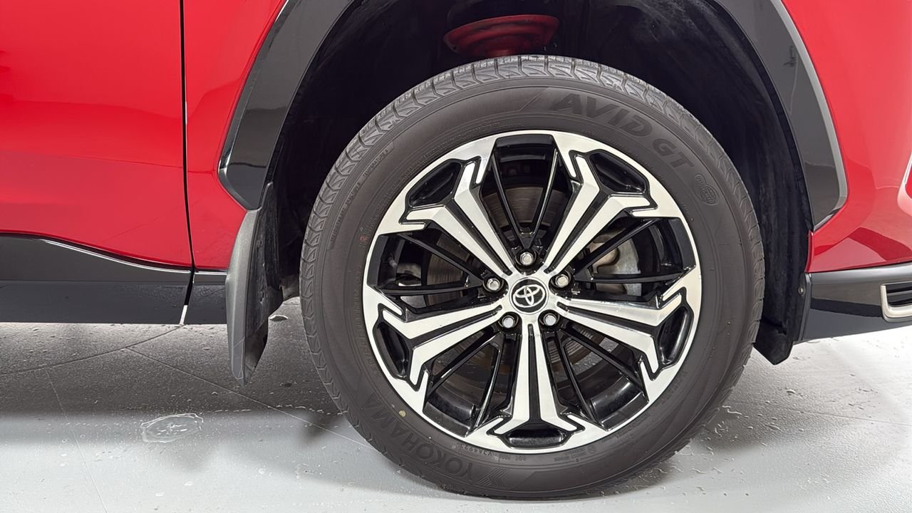 2023 Toyota RAV4 XSE - Photo 21
