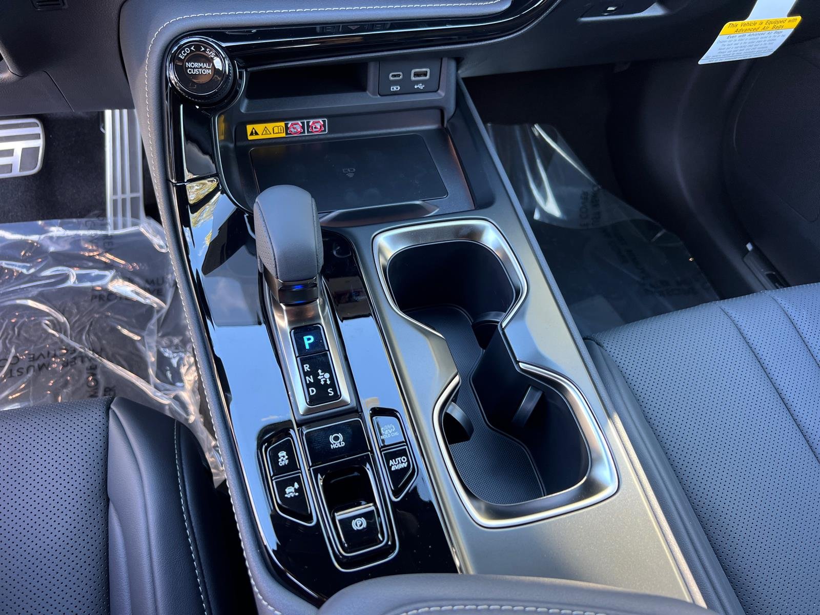 2026 Lexus NX 450h+ F-Sport - Photo 25
