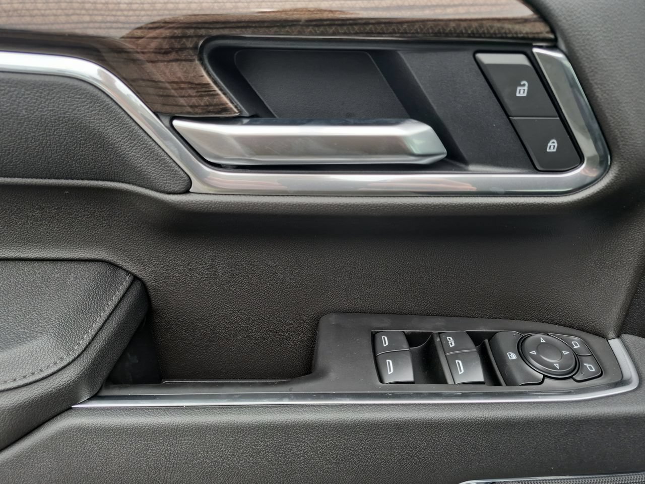 2026 Chevrolet Silverado 1500 RST - Photo 22