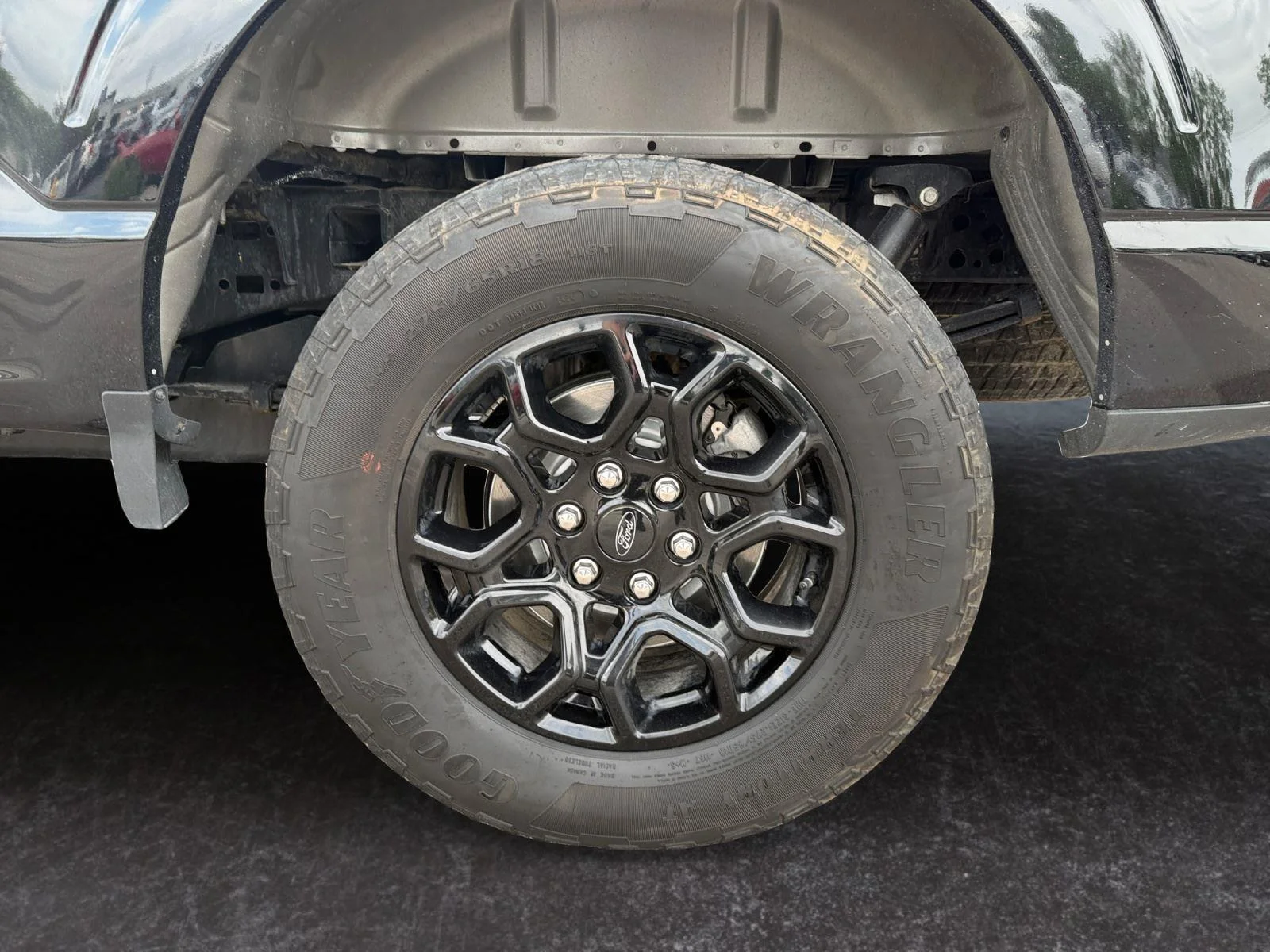 Used 2024 Agate Black Ford XLT image 27