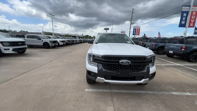 New 2026 Oxford White Ford XLT image 4