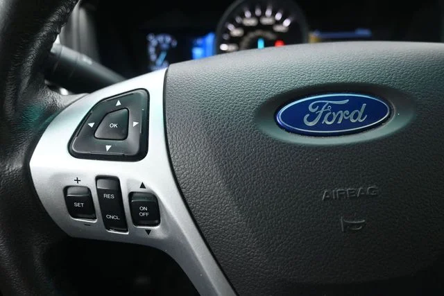 Used 2014 Black Ford Limited image 26