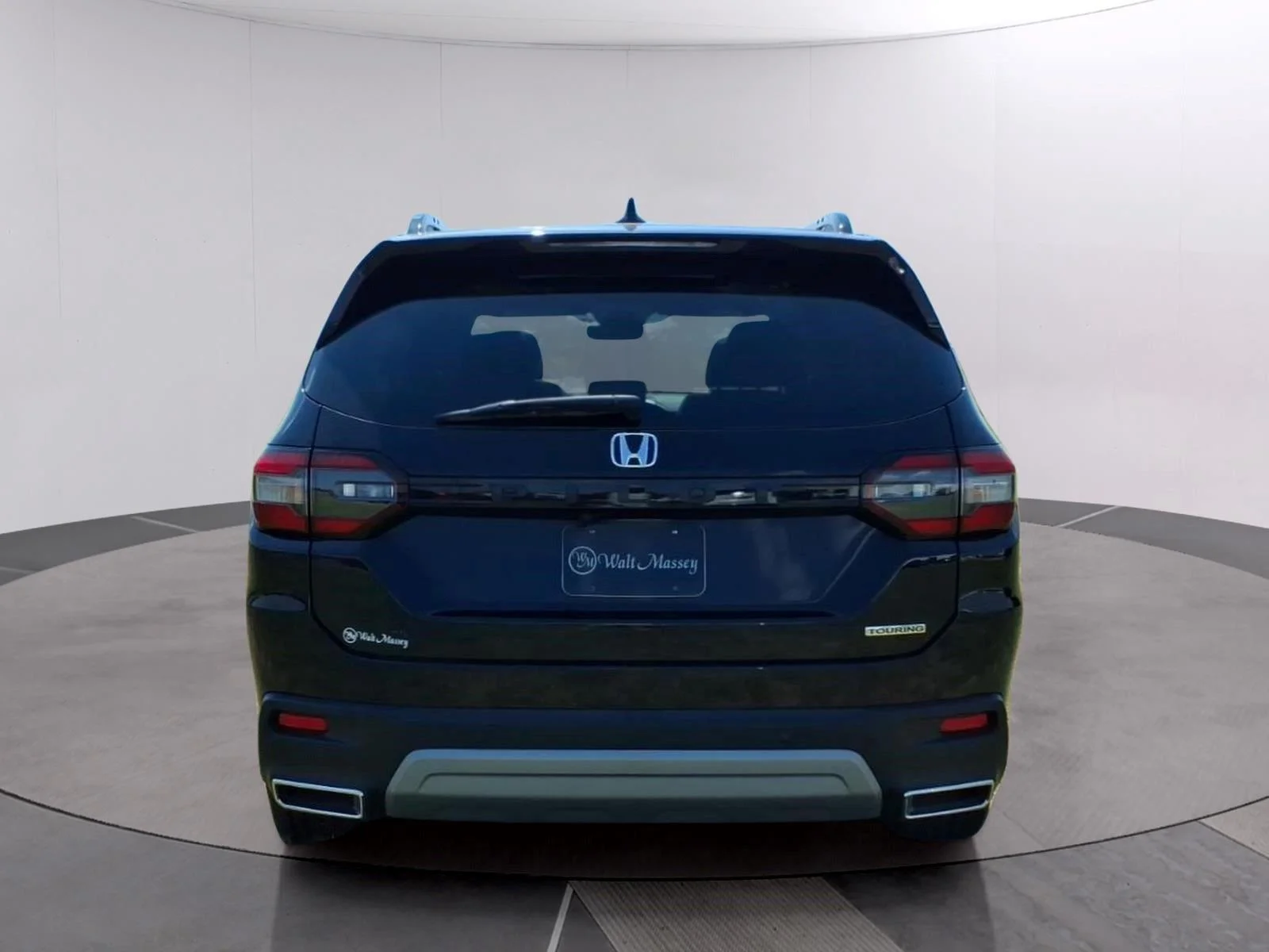 Used 2025 Crystal Black Pearl Honda Touring image 4