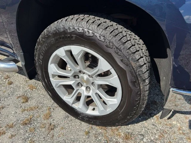 Used 2022 Blue Chevrolet LTZ image 10