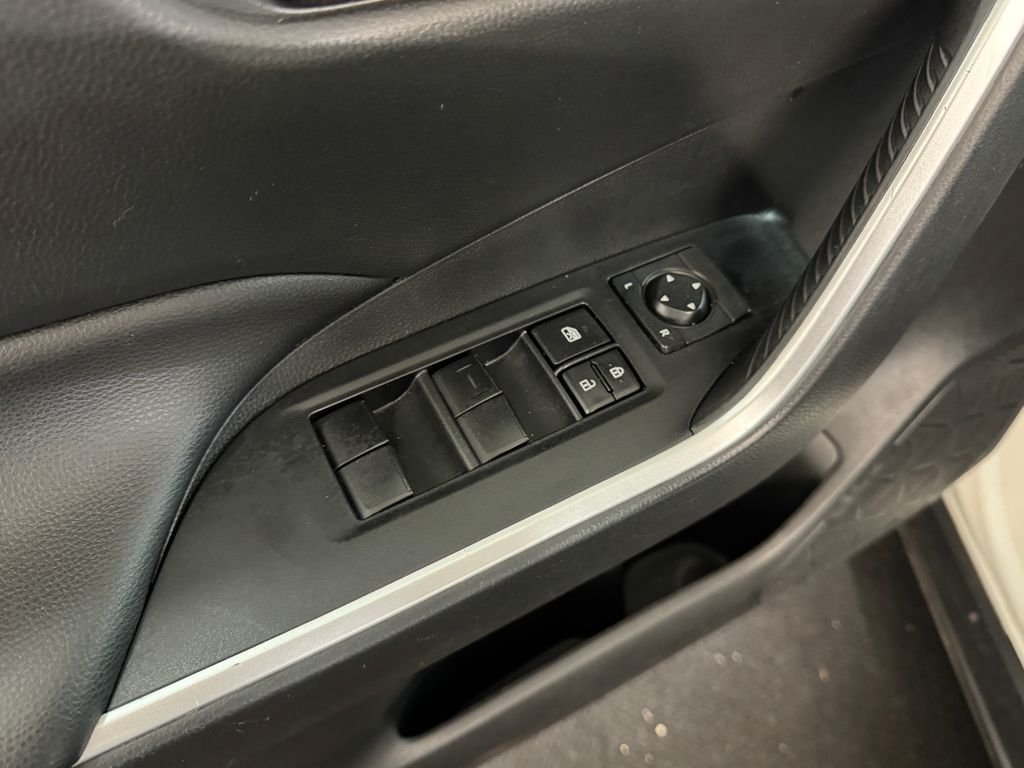 Used 2020 White Toyota LE image 16