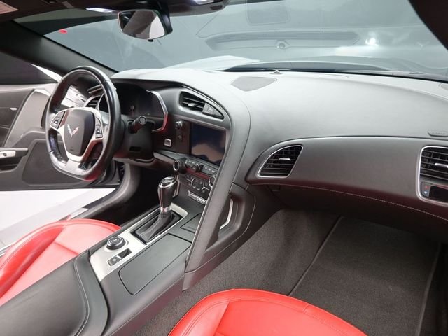 Used 2019 Gray Chevrolet Stingray Z51 image 27