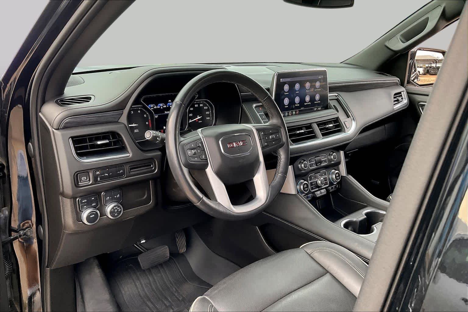 Used 2021 Onyx Black GMC SLT image 17