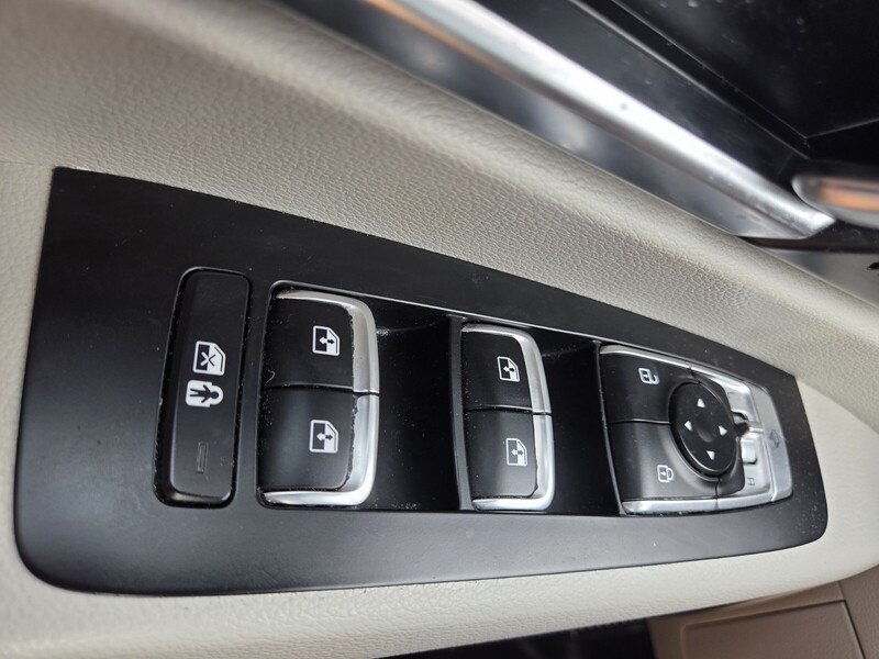 Used 2024 Black Kia EX image 18