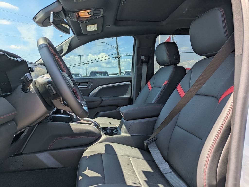 2025 Chevrolet Colorado Z71 - Photo 15