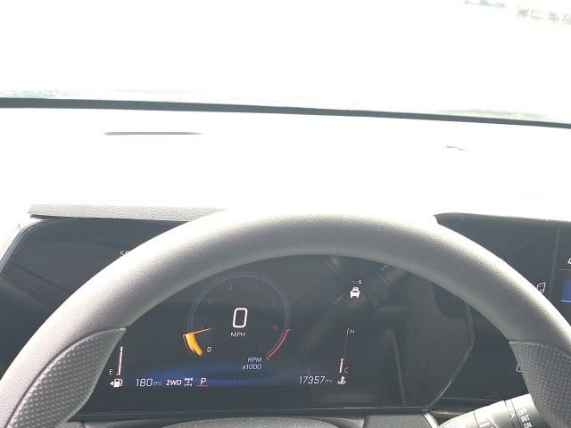 Used 2026 Green Chevrolet LT image 8