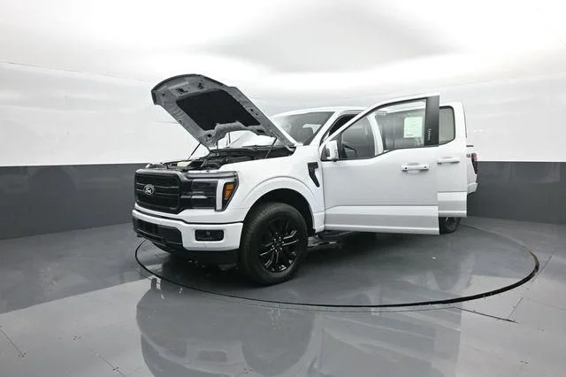 New 2026 Oxford White Ford Lariat® image 42