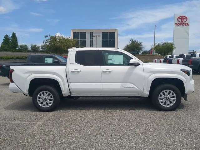 New 2026 Ice Cap Toyota SR5 image 3