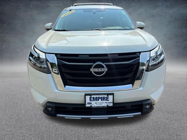 Used 2022 Pearl White Nissan SL image 10