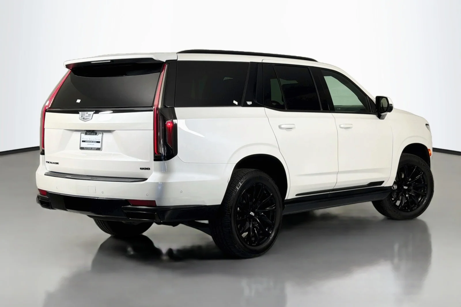 Used 2023 Crystal White Tricoat Cadillac 4WD Sport Platinum image 13