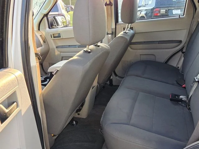 Used 2011 White Ford XLS image 6