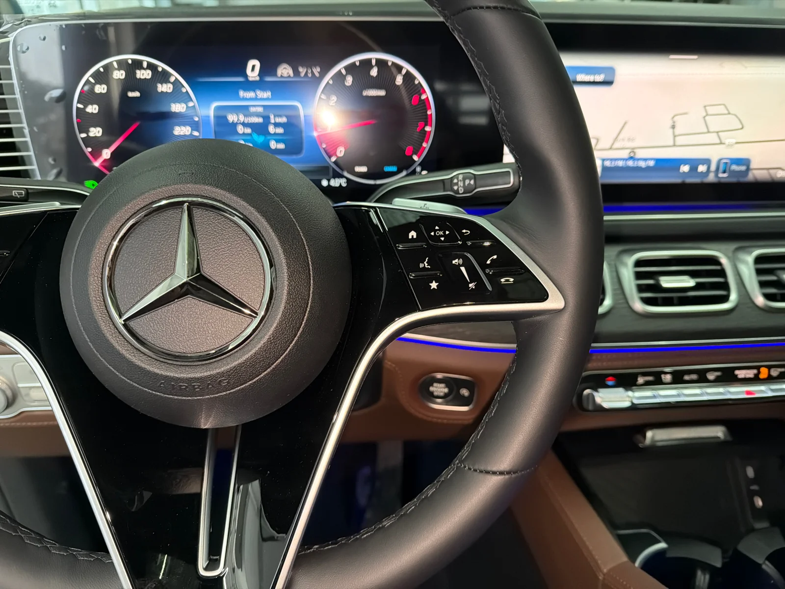 New 2026 Silver Mercedes-Benz GLE 450 4MATIC SUV image 14