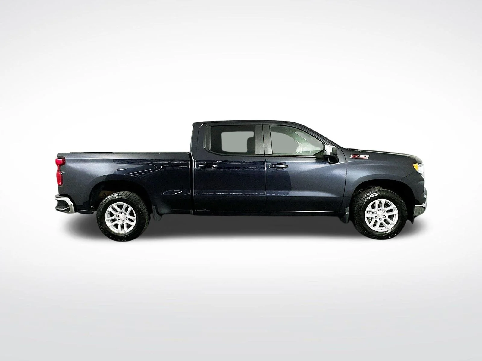 Used 2022 Dark Ash Metallic Chevrolet LT image 9