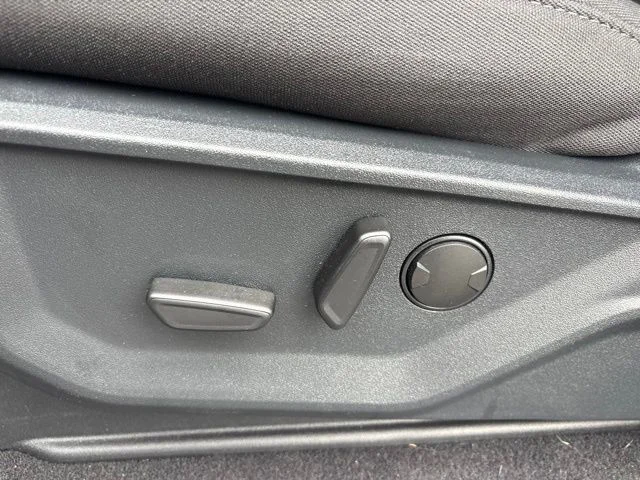 Used 2026  Ford XLT image 17